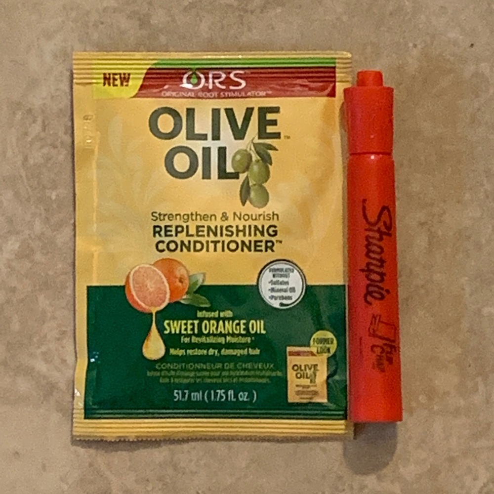 ORS Olive Oil Sweet Orange Oil Conditioner